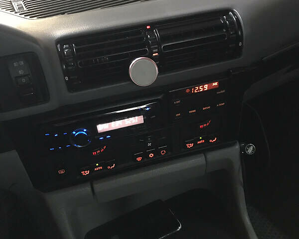 Красный БМВ 5 Серия, объемом двигателя 2.5 л и пробегом 371 тыс. км за 6500 $, фото 32 на Automoto.ua