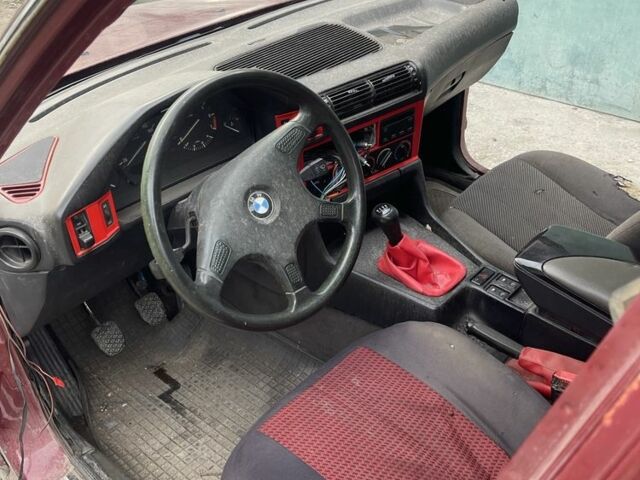 Красный БМВ 5 Серия, объемом двигателя 0 л и пробегом 230 тыс. км за 1650 $, фото 5 на Automoto.ua