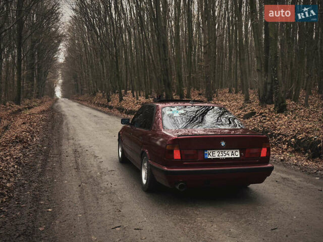 Червоний БМВ 5 Серія, об'ємом двигуна 2 л та пробігом 370 тис. км за 3000 $, фото 2 на Automoto.ua