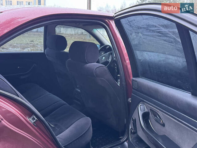 Красный БМВ 5 Серия, объемом двигателя 1.99 л и пробегом 300 тыс. км за 3100 $, фото 11 на Automoto.ua