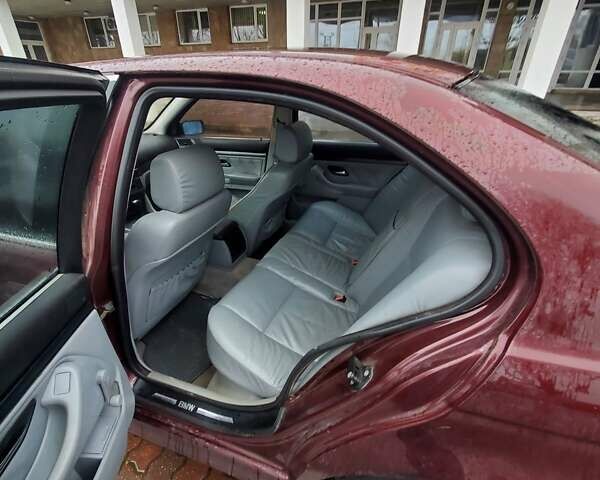 Красный БМВ 5 Серия, объемом двигателя 2.49 л и пробегом 430 тыс. км за 3200 $, фото 5 на Automoto.ua