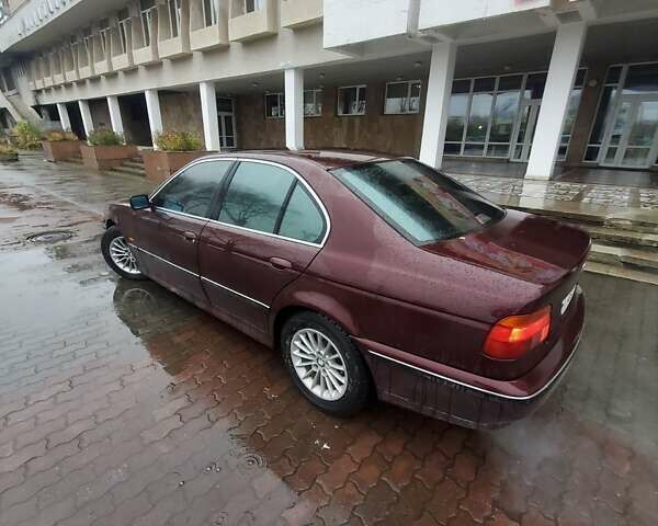 Красный БМВ 5 Серия, объемом двигателя 2.49 л и пробегом 430 тыс. км за 3200 $, фото 3 на Automoto.ua