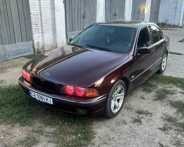 Красный БМВ 5 Серия, объемом двигателя 2.8 л и пробегом 480 тыс. км за 4500 $, фото 3 на Automoto.ua