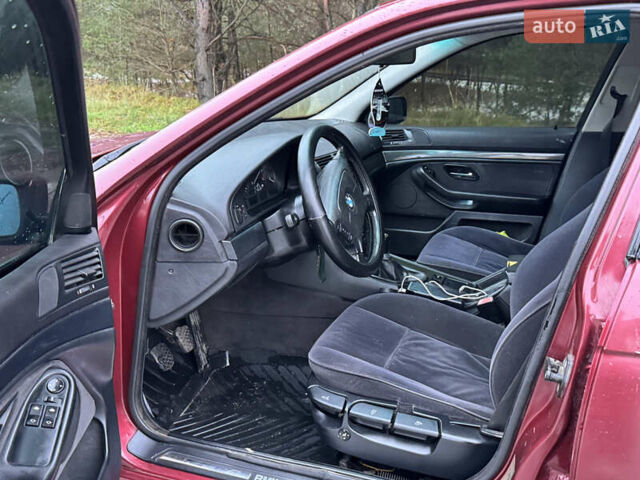 Красный БМВ 5 Серия, объемом двигателя 1.99 л и пробегом 300 тыс. км за 3100 $, фото 14 на Automoto.ua
