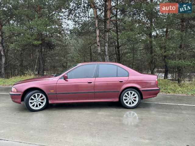 Красный БМВ 5 Серия, объемом двигателя 1.99 л и пробегом 300 тыс. км за 3100 $, фото 4 на Automoto.ua