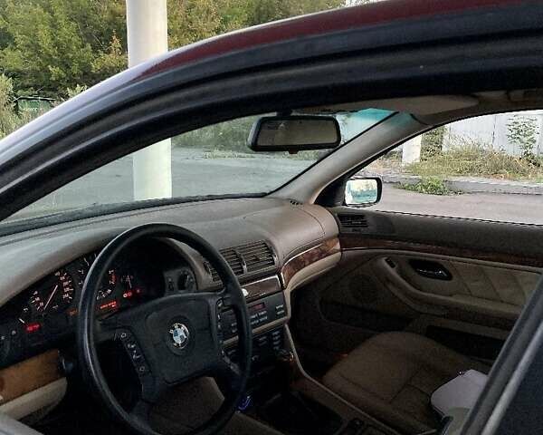 Червоний БМВ 5 Серія, об'ємом двигуна 2.5 л та пробігом 398 тис. км за 3570 $, фото 6 на Automoto.ua