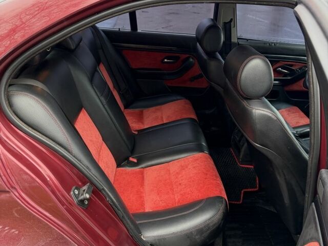 Червоний БМВ 5 Серія, об'ємом двигуна 2 л та пробігом 270 тис. км за 2650 $, фото 7 на Automoto.ua