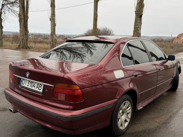 Червоний БМВ 5 Серія, об'ємом двигуна 2 л та пробігом 270 тис. км за 2650 $, фото 1 на Automoto.ua