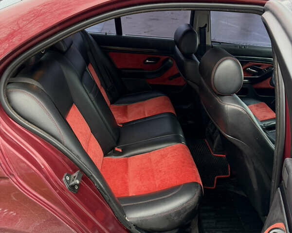 Красный БМВ 5 Серия, объемом двигателя 1.99 л и пробегом 270 тыс. км за 2650 $, фото 7 на Automoto.ua
