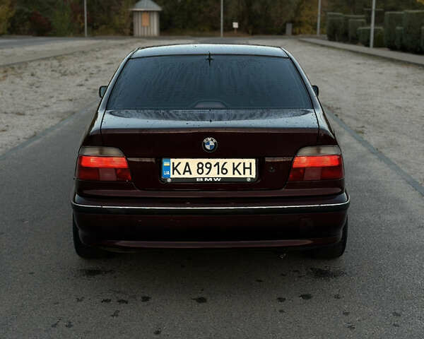 Червоний БМВ 5 Серія, об'ємом двигуна 2 л та пробігом 331 тис. км за 3550 $, фото 4 на Automoto.ua