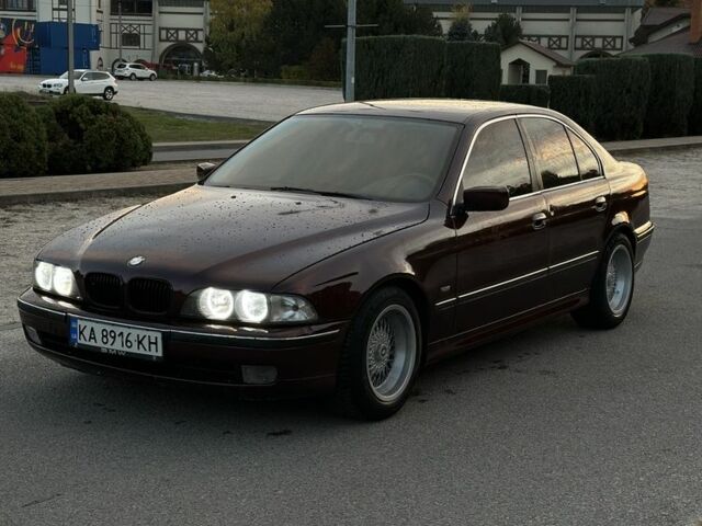 Красный БМВ 5 Серия, объемом двигателя 2 л и пробегом 330 тыс. км за 3850 $, фото 7 на Automoto.ua