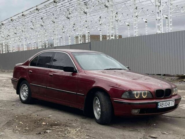Красный БМВ 5 Серия, объемом двигателя 2.5 л и пробегом 324 тыс. км за 4100 $, фото 2 на Automoto.ua