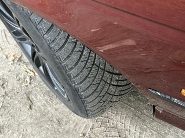 Красный БМВ 5 Серия, объемом двигателя 2.5 л и пробегом 450 тыс. км за 2799 $, фото 1 на Automoto.ua