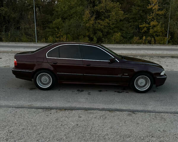 Червоний БМВ 5 Серія, об'ємом двигуна 2 л та пробігом 331 тис. км за 3550 $, фото 6 на Automoto.ua