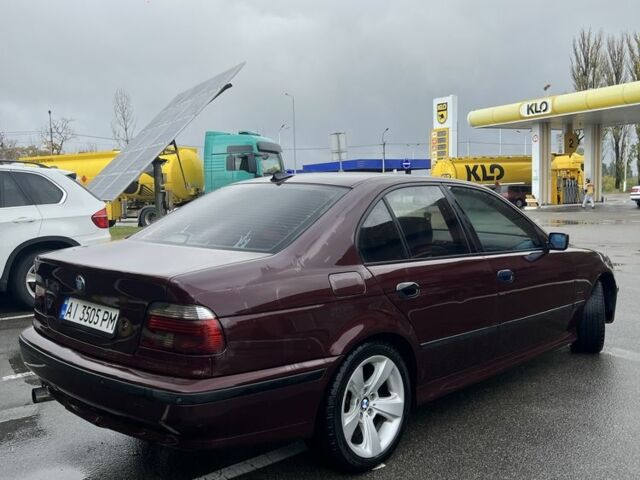 Красный БМВ 5 Серия, объемом двигателя 2 л и пробегом 520 тыс. км за 3500 $, фото 8 на Automoto.ua