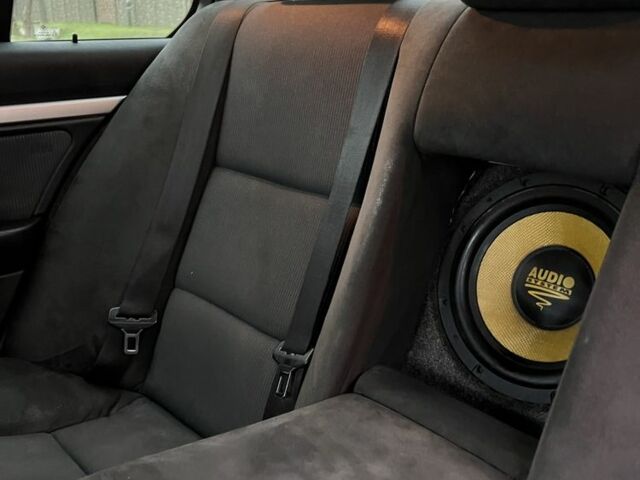 Красный БМВ 5 Серия, объемом двигателя 2.2 л и пробегом 350 тыс. км за 4700 $, фото 10 на Automoto.ua