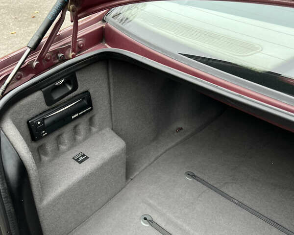 Красный БМВ 5 Серия, объемом двигателя 3 л и пробегом 260 тыс. км за 8200 $, фото 29 на Automoto.ua