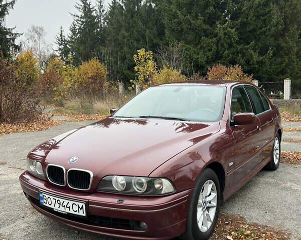 Красный БМВ 5 Серия, объемом двигателя 3 л и пробегом 260 тыс. км за 8200 $, фото 1 на Automoto.ua