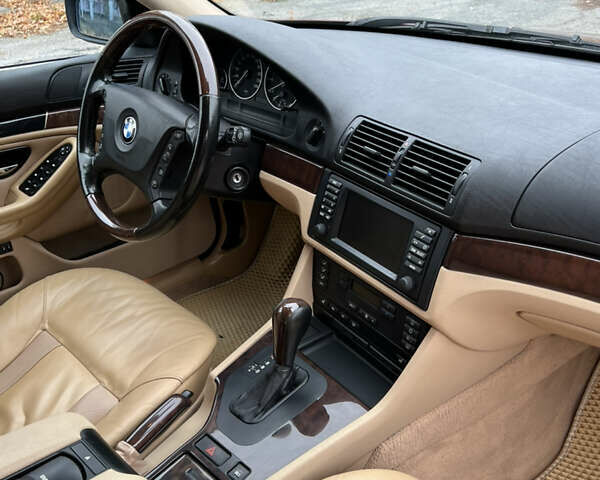 Красный БМВ 5 Серия, объемом двигателя 3 л и пробегом 260 тыс. км за 8200 $, фото 24 на Automoto.ua