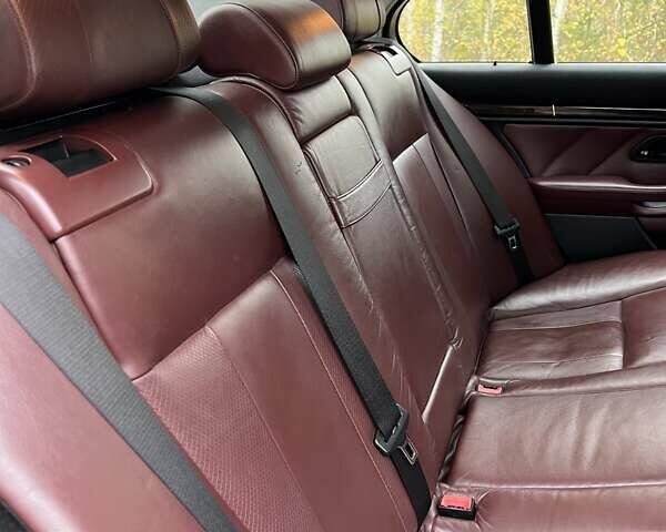 Червоний БМВ 5 Серія, об'ємом двигуна 2.5 л та пробігом 300 тис. км за 3800 $, фото 9 на Automoto.ua