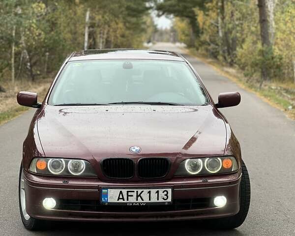 Червоний БМВ 5 Серія, об'ємом двигуна 2.5 л та пробігом 300 тис. км за 3800 $, фото 1 на Automoto.ua