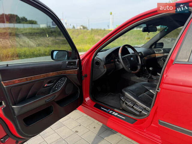 Красный БМВ 5 Серия, объемом двигателя 2.5 л и пробегом 396 тыс. км за 5100 $, фото 26 на Automoto.ua