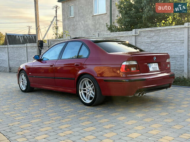 Красный БМВ 5 Серия, объемом двигателя 2.98 л и пробегом 327 тыс. км за 15000 $, фото 3 на Automoto.ua