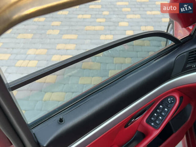 Красный БМВ 5 Серия, объемом двигателя 2.98 л и пробегом 327 тыс. км за 15000 $, фото 103 на Automoto.ua