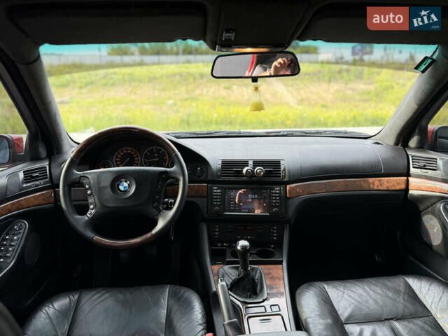 Красный БМВ 5 Серия, объемом двигателя 2.5 л и пробегом 396 тыс. км за 5100 $, фото 30 на Automoto.ua