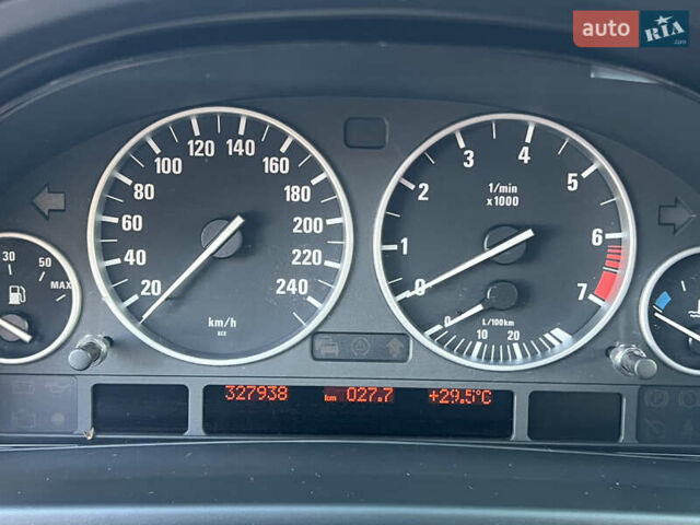 Красный БМВ 5 Серия, объемом двигателя 2.98 л и пробегом 327 тыс. км за 15000 $, фото 100 на Automoto.ua