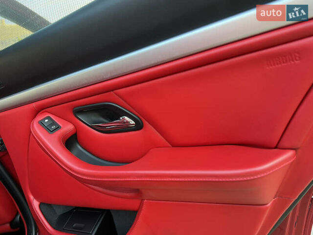 Красный БМВ 5 Серия, объемом двигателя 2.98 л и пробегом 327 тыс. км за 15000 $, фото 76 на Automoto.ua