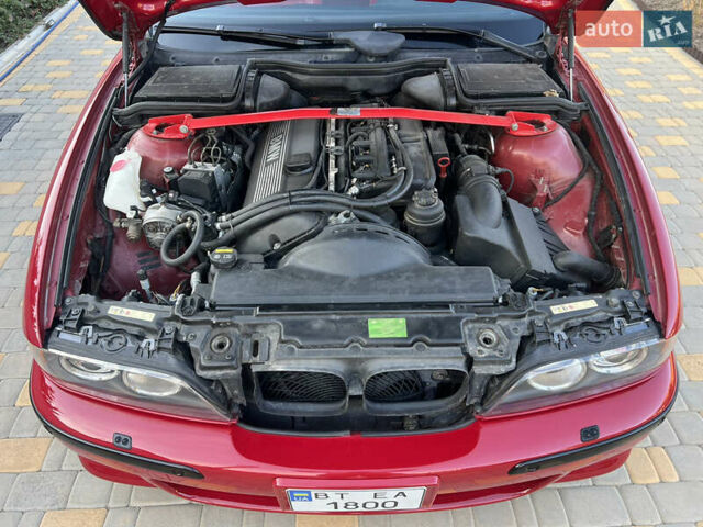 Красный БМВ 5 Серия, объемом двигателя 2.98 л и пробегом 327 тыс. км за 15000 $, фото 56 на Automoto.ua