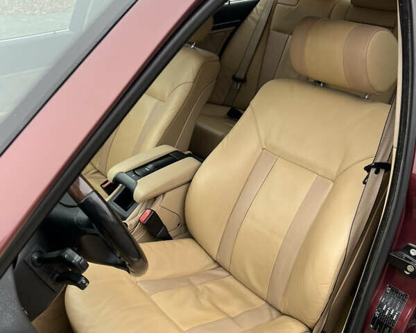 Красный БМВ 5 Серия, объемом двигателя 3 л и пробегом 260 тыс. км за 8200 $, фото 11 на Automoto.ua