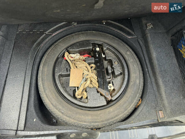 Червоний БМВ 5 Серія, об'ємом двигуна 2.99 л та пробігом 271 тис. км за 12999 $, фото 29 на Automoto.ua