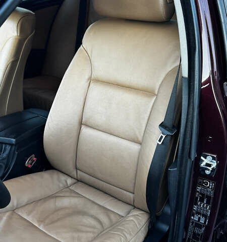 Червоний БМВ 5 Серія, об'ємом двигуна 3 л та пробігом 208 тис. км за 9250 $, фото 28 на Automoto.ua