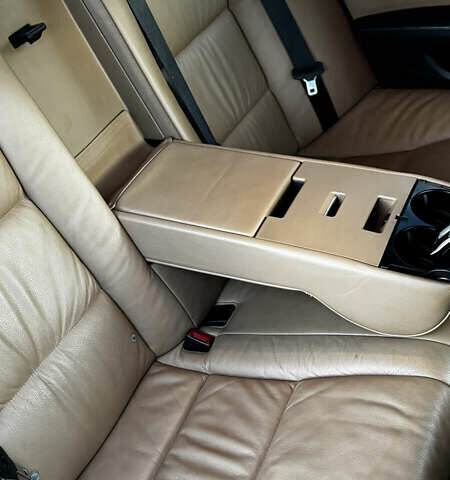 Красный БМВ 5 Серия, объемом двигателя 3 л и пробегом 208 тыс. км за 9550 $, фото 35 на Automoto.ua