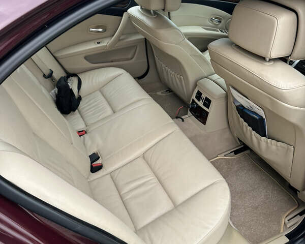 Красный БМВ 5 Серия, объемом двигателя 3 л и пробегом 149 тыс. км за 13800 $, фото 23 на Automoto.ua