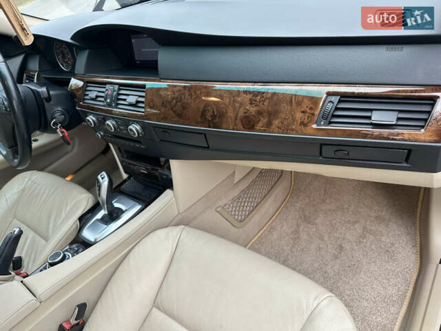 Красный БМВ 5 Серия, объемом двигателя 3 л и пробегом 149 тыс. км за 13800 $, фото 24 на Automoto.ua