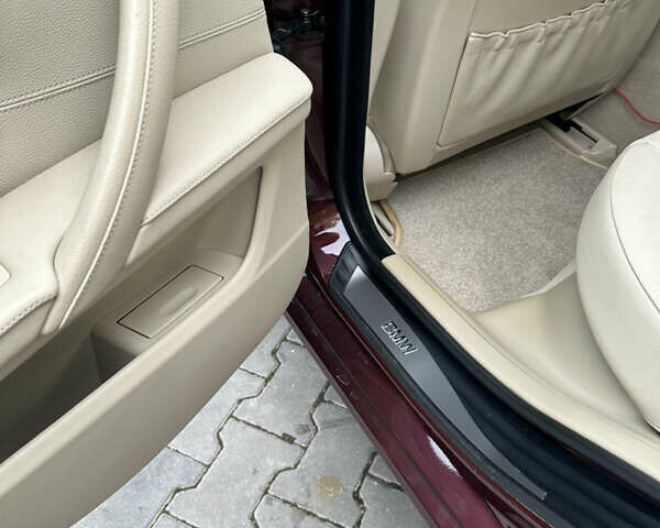 Красный БМВ 5 Серия, объемом двигателя 3 л и пробегом 149 тыс. км за 13800 $, фото 20 на Automoto.ua