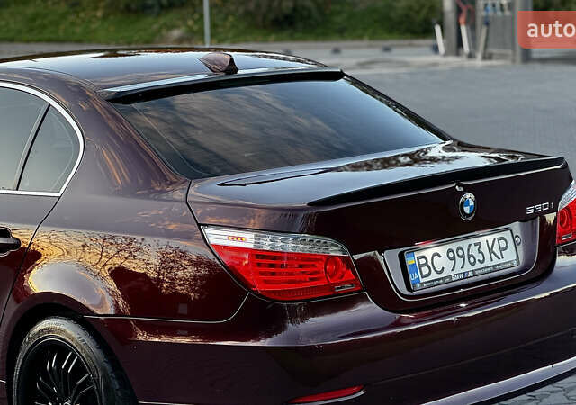 Красный БМВ 5 Серия, объемом двигателя 3 л и пробегом 208 тыс. км за 9550 $, фото 8 на Automoto.ua