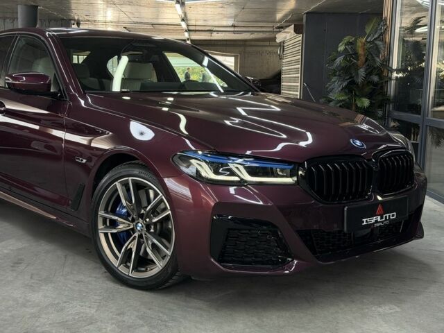 Червоний БМВ 5 Серія, об'ємом двигуна 3 л та пробігом 27 тис. км за 60000 $, фото 3 на Automoto.ua