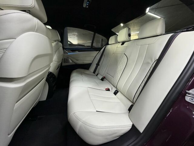 Червоний БМВ 5 Серія, об'ємом двигуна 3 л та пробігом 27 тис. км за 60000 $, фото 17 на Automoto.ua