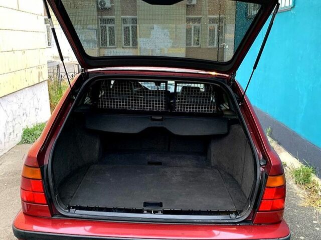 Червоний БМВ 5 Серія, об'ємом двигуна 2.5 л та пробігом 325 тис. км за 4000 $, фото 4 на Automoto.ua