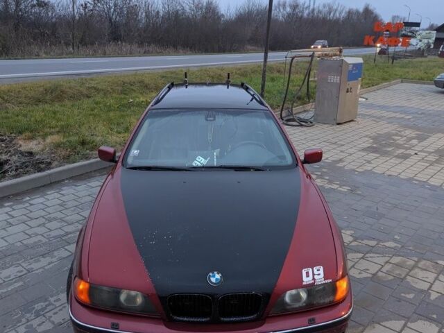 Красный БМВ 5 Серия, объемом двигателя 3 л и пробегом 400 тыс. км за 3600 $, фото 1 на Automoto.ua