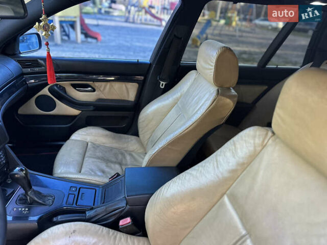 Красный БМВ 5 Серия, объемом двигателя 2.2 л и пробегом 315 тыс. км за 3900 $, фото 21 на Automoto.ua