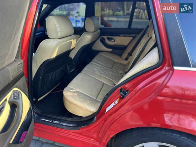 Красный БМВ 5 Серия, объемом двигателя 2.2 л и пробегом 315 тыс. км за 3900 $, фото 25 на Automoto.ua