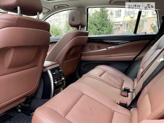 Червоний БМВ 5 Серія, об'ємом двигуна 2 л та пробігом 17 тис. км за 23000 $, фото 2 на Automoto.ua