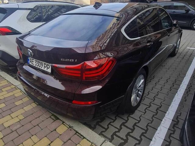 Красный БМВ 5 Серия, объемом двигателя 2 л и пробегом 163 тыс. км за 19500 $, фото 5 на Automoto.ua