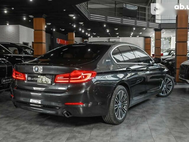 БМВ 5 Серія, об'ємом двигуна 2 л та пробігом 70 тис. км за 39500 $, фото 1 на Automoto.ua