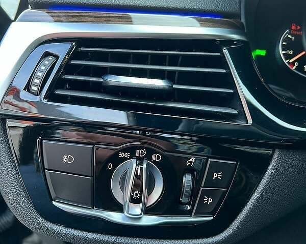 БМВ 5 Серия, объемом двигателя 3 л и пробегом 97 тыс. км за 52000 $, фото 18 на Automoto.ua